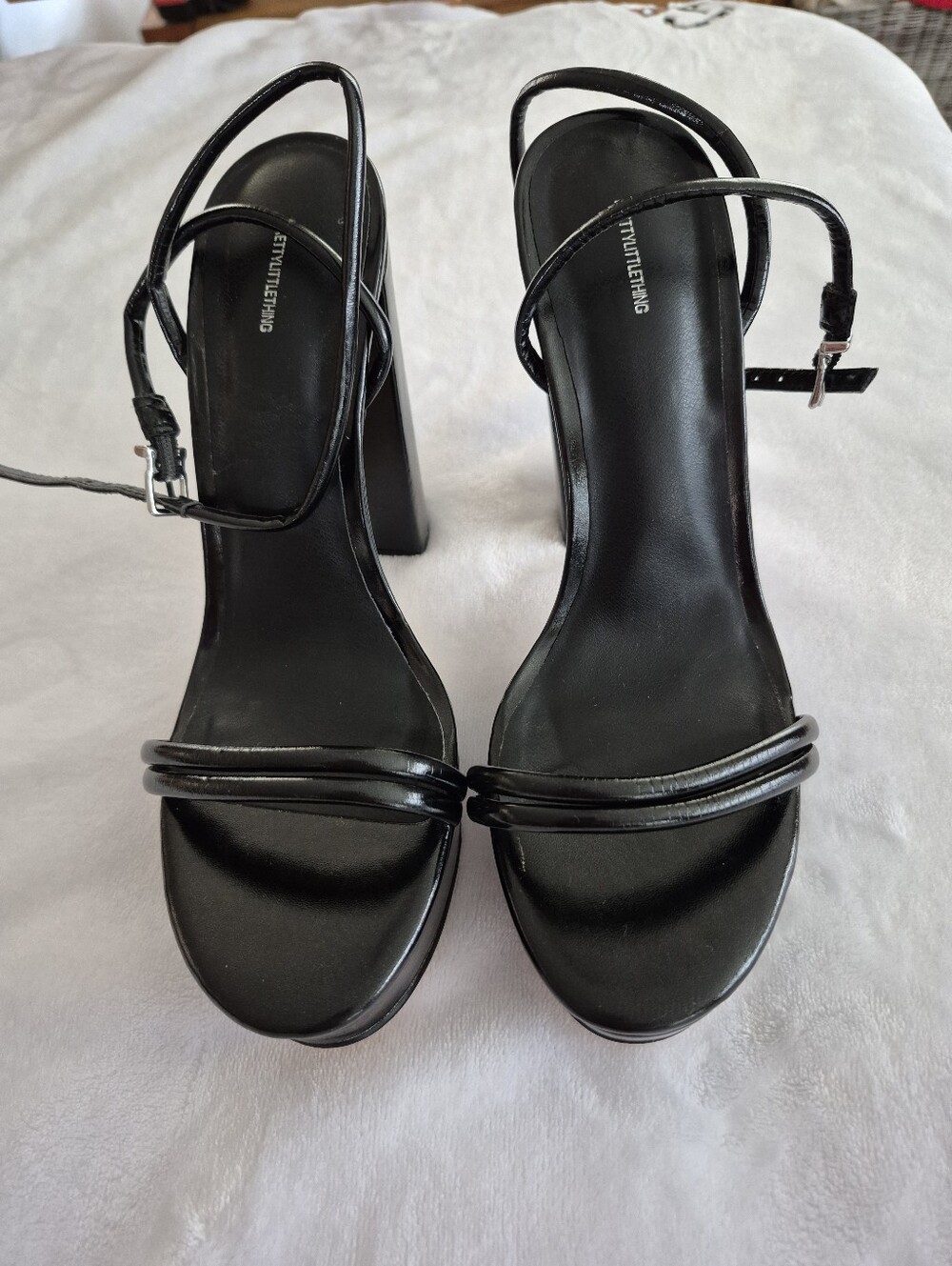 PrettyLittleThing Black Double Strap Block Heel Sandals